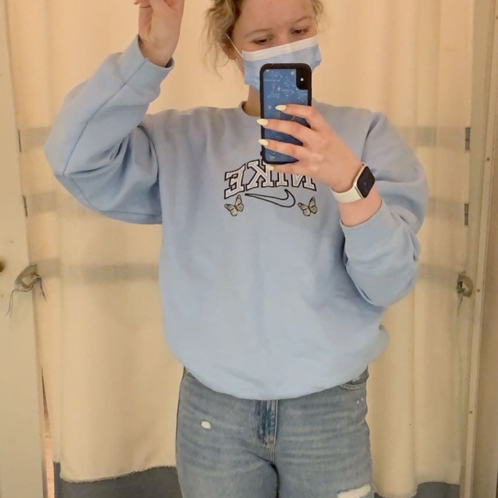 Nike embroidered butterfly Crewneck